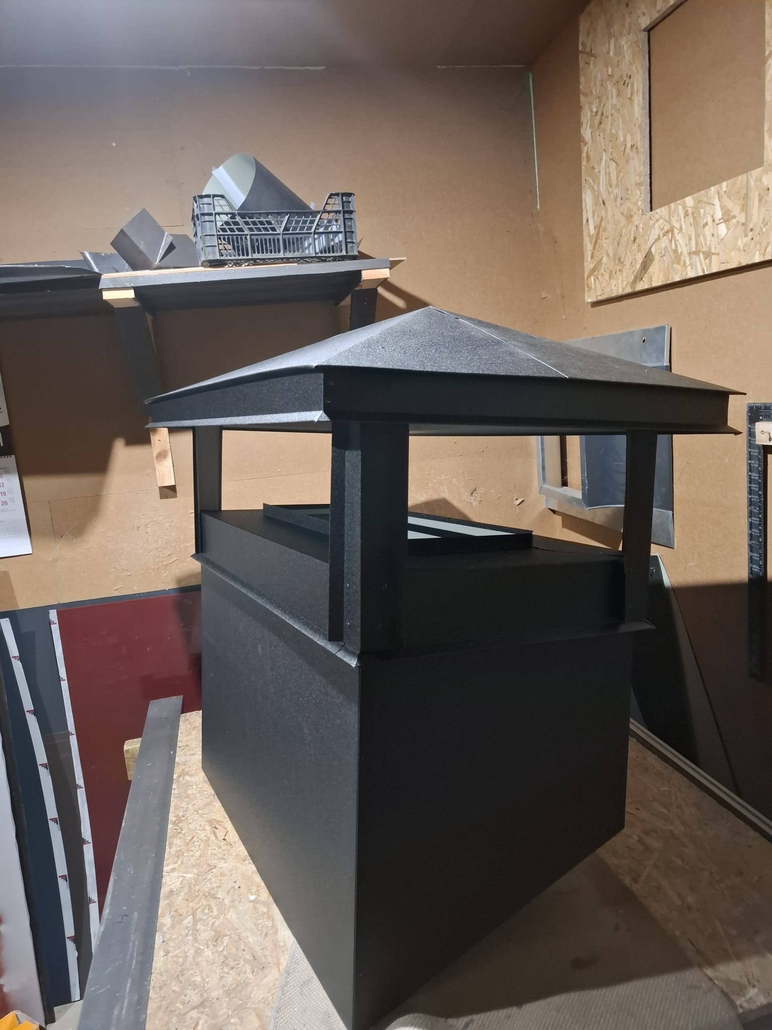 Nestandarta skārda izstrādājumi #14