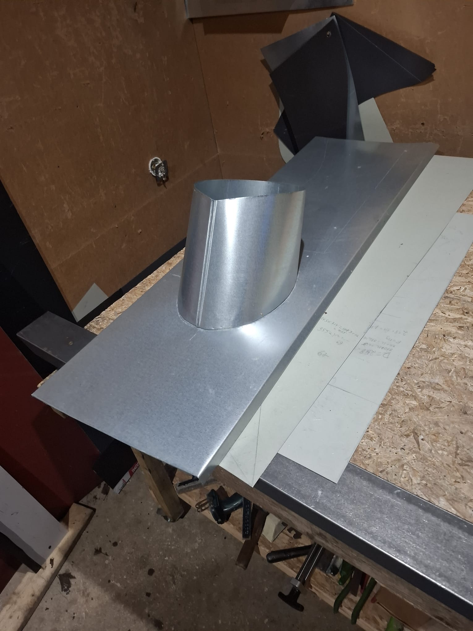 Nestandarta skārda izstrādājumi #16